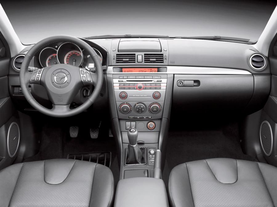  Mazda3 Sedan 2006 года  (EU) (фото 9 из 12)